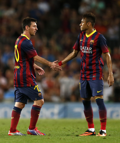 她一开始便 她一开始便