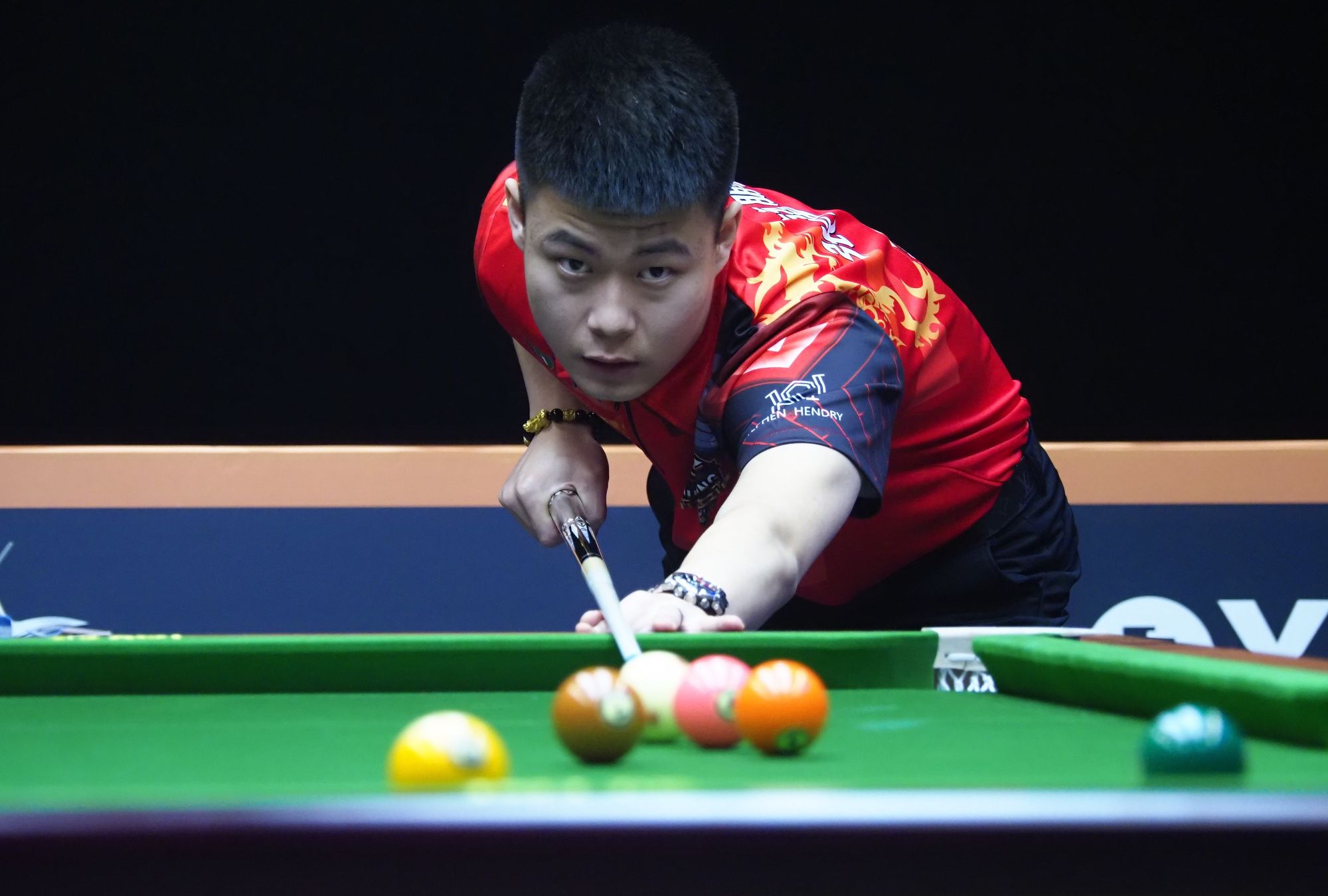 中后场出球 中后场出球