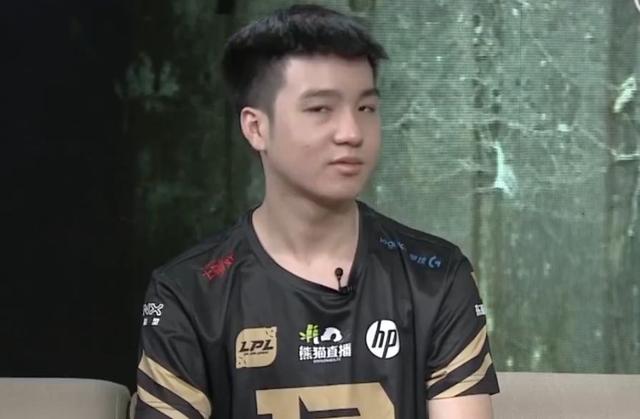 于持球推进
